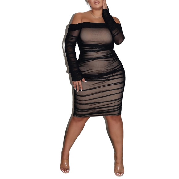 Fashion Nova Ready In A Ruched Off Shoulder Midi Dress -Black - Picture 1 of 9